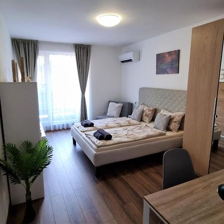 Luxury Quiet Apartment In The City Center Plowdiw Exterior foto