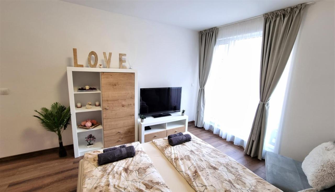 Luxury Quiet Apartment In The City Center Plowdiw Exterior foto