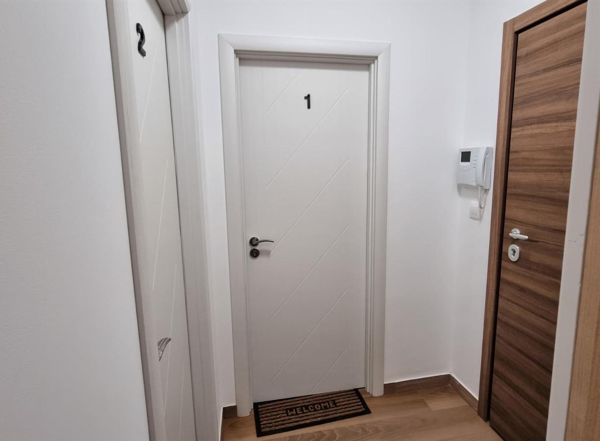 Luxury Quiet Apartment In The City Center Plowdiw Exterior foto