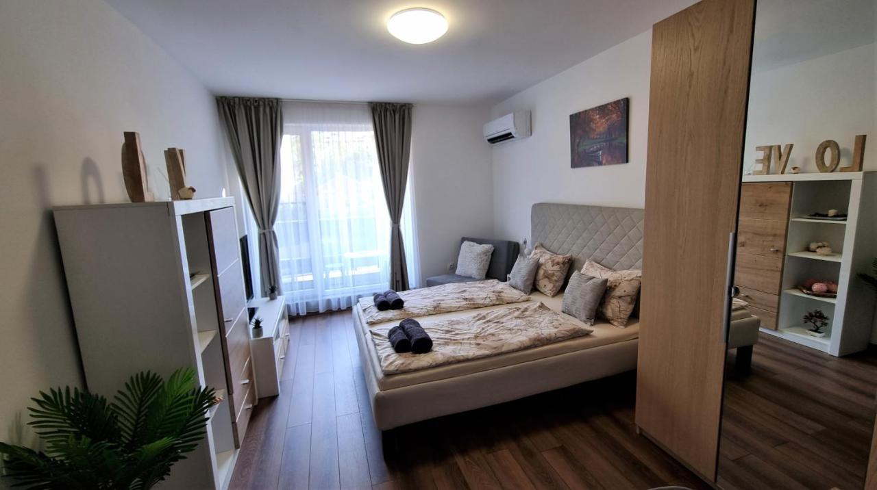 Luxury Quiet Apartment In The City Center Plowdiw Exterior foto